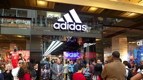 outlet adidas avellaneda|adidas argentina cerca de mi.